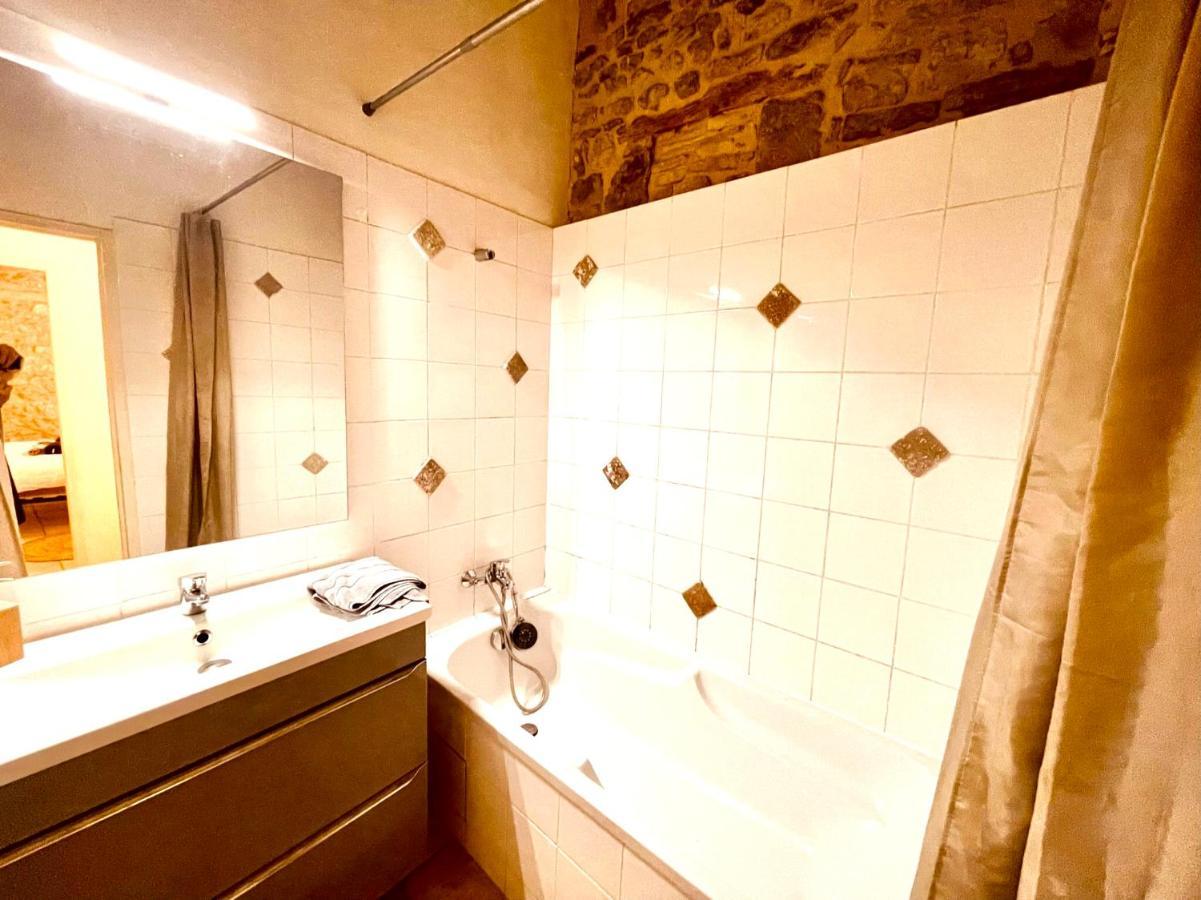 Le Moka Charmant Appartement Au Coeur De Ville นีมส์ ภายนอก รูปภาพ